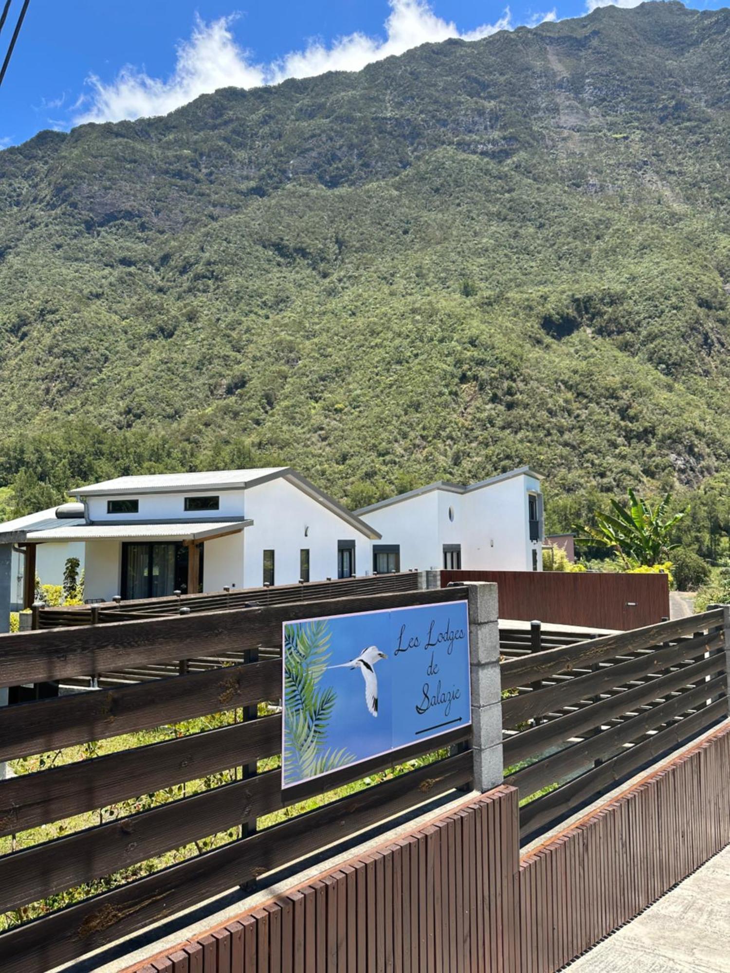 Les Lodges De Салази Экстерьер фото